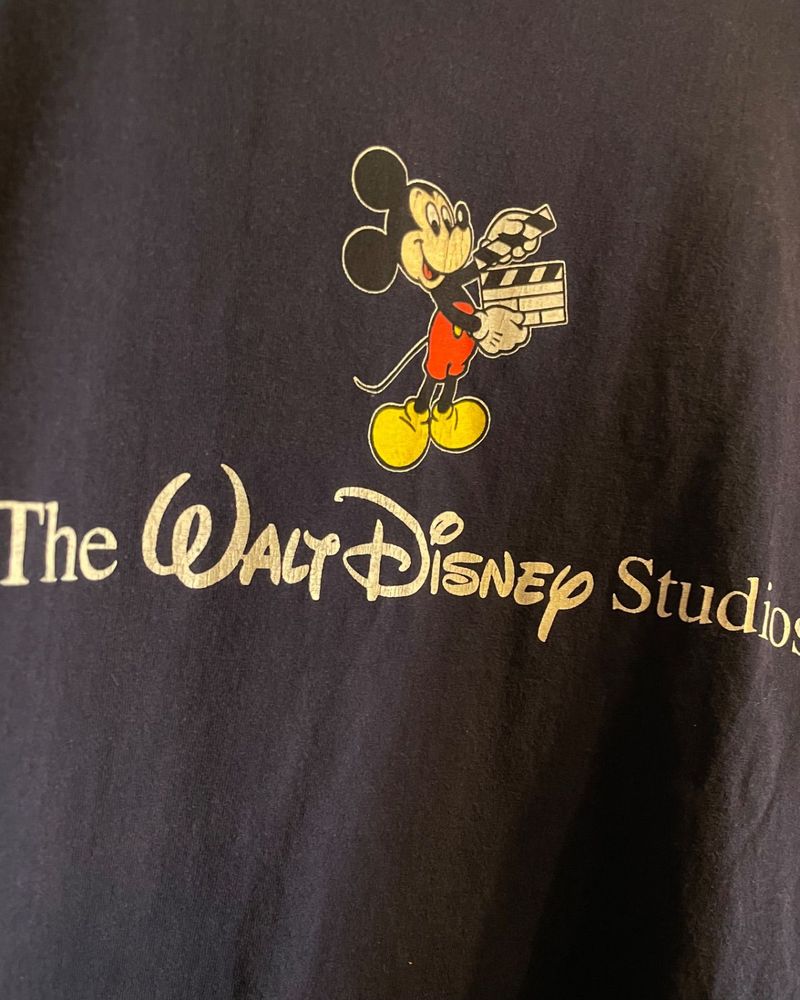 Disney DESIGNS Tシャツ ディテール