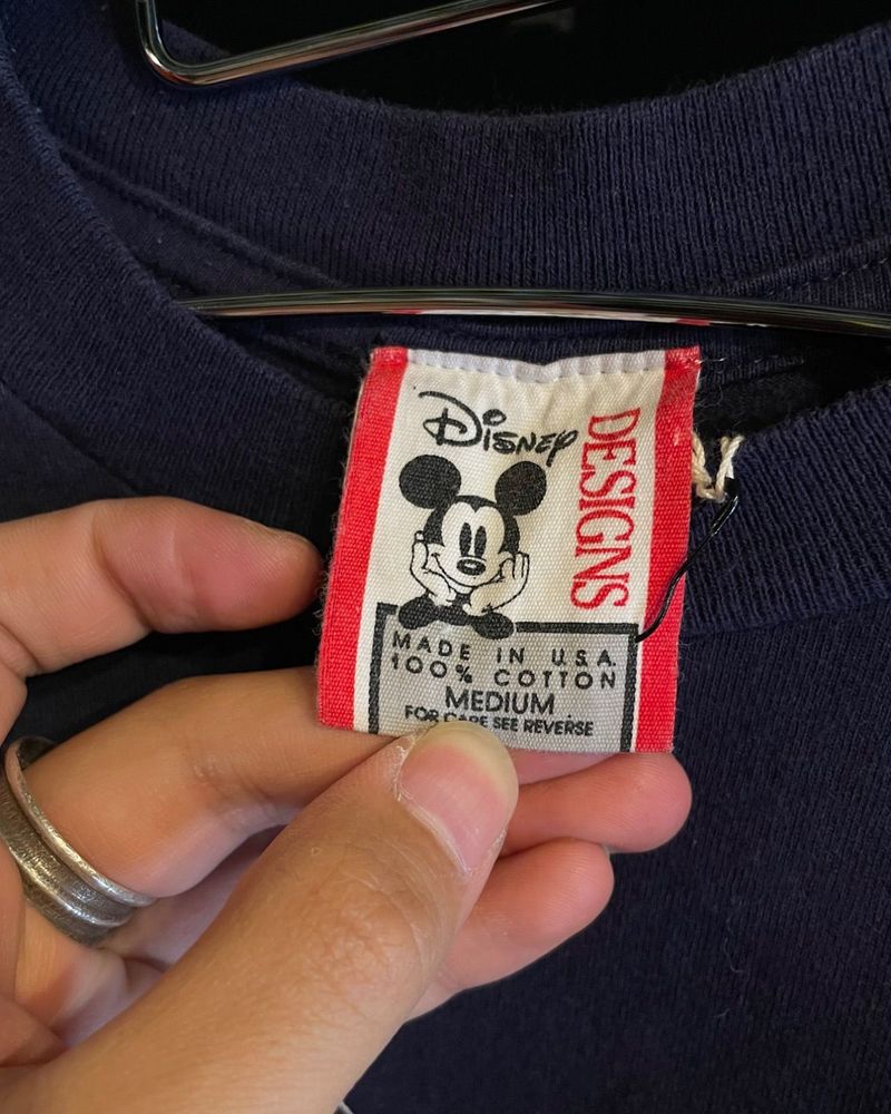 Disney DESIGNS Tシャツ ディテール